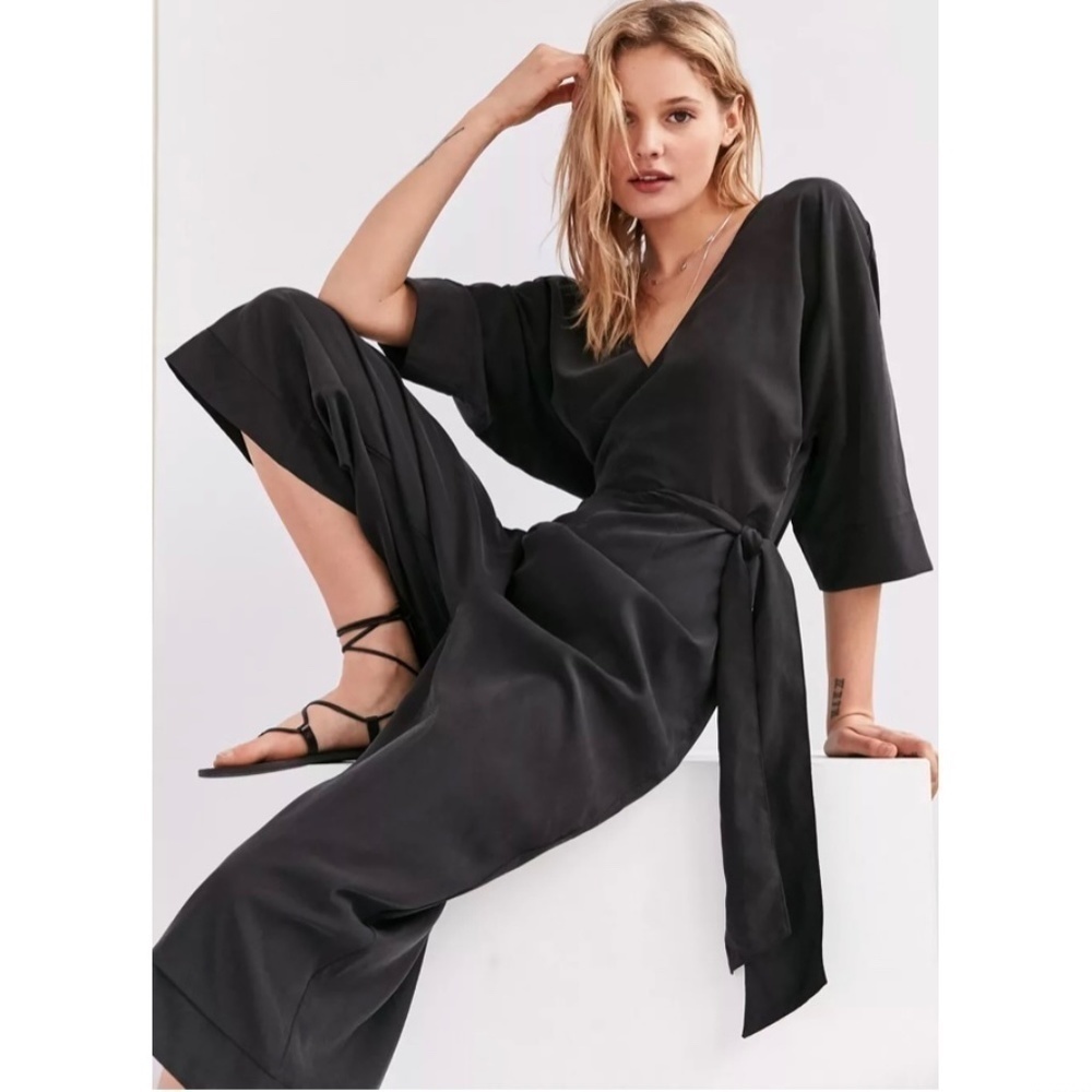 URBAN OUTFITTERS Silence Noise Wide Leg Kimono Wrap Crop Culotte Jumpsuit